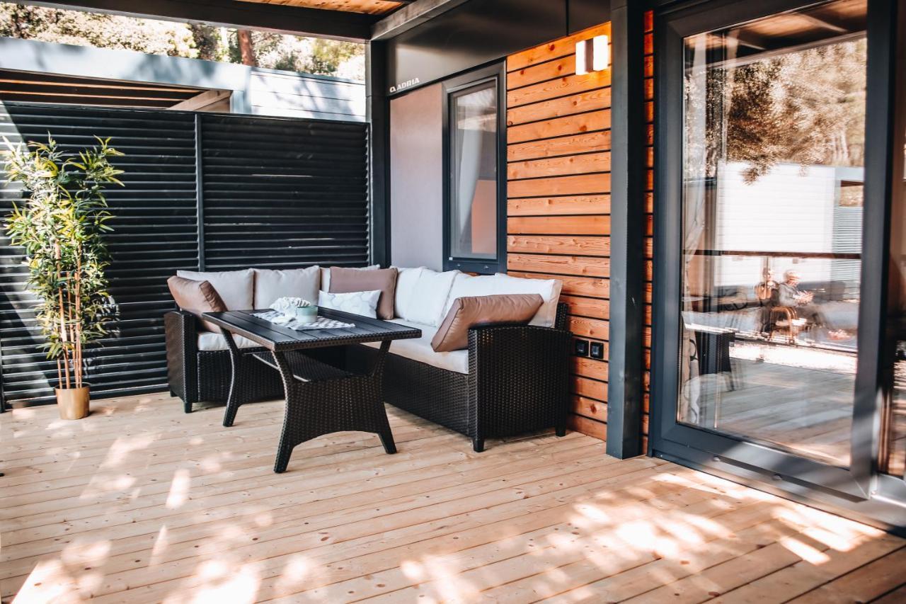 Mobile Home Kailani Nr 121, Camping Porton Biondi Rovinj Bagian luar foto